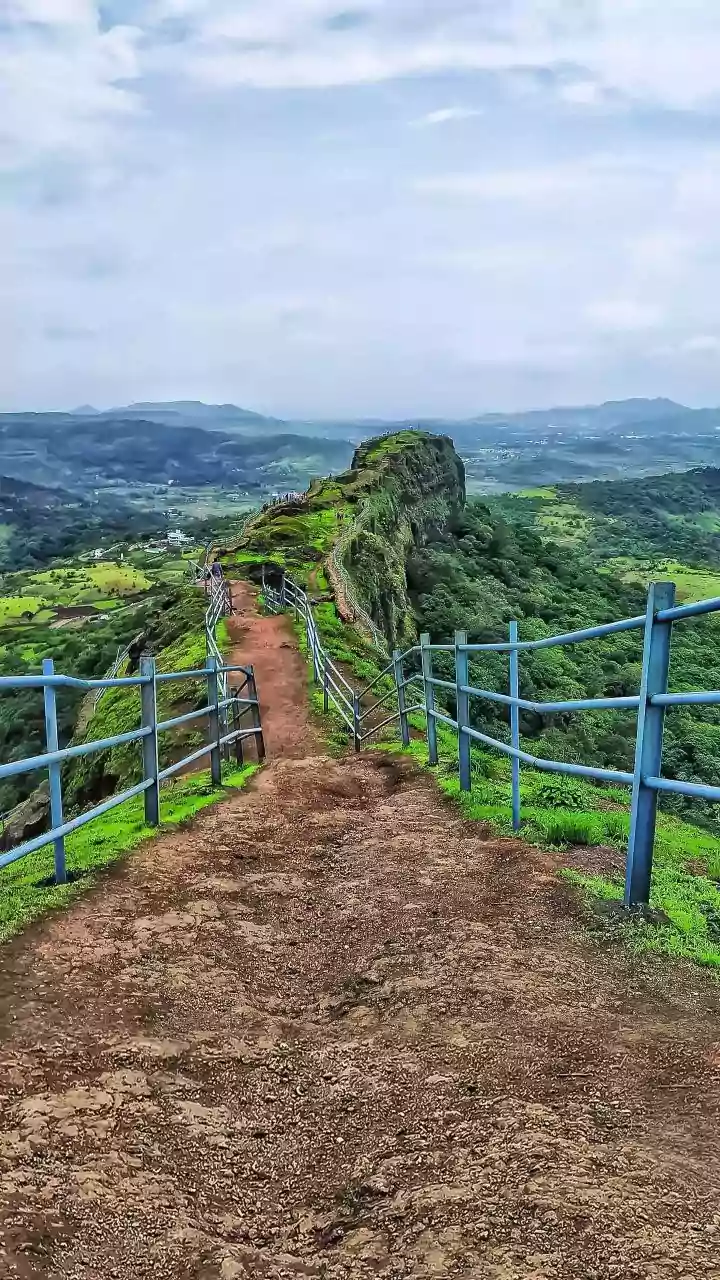 Haji Malang Fort: Journey to the Peak Made Easy!