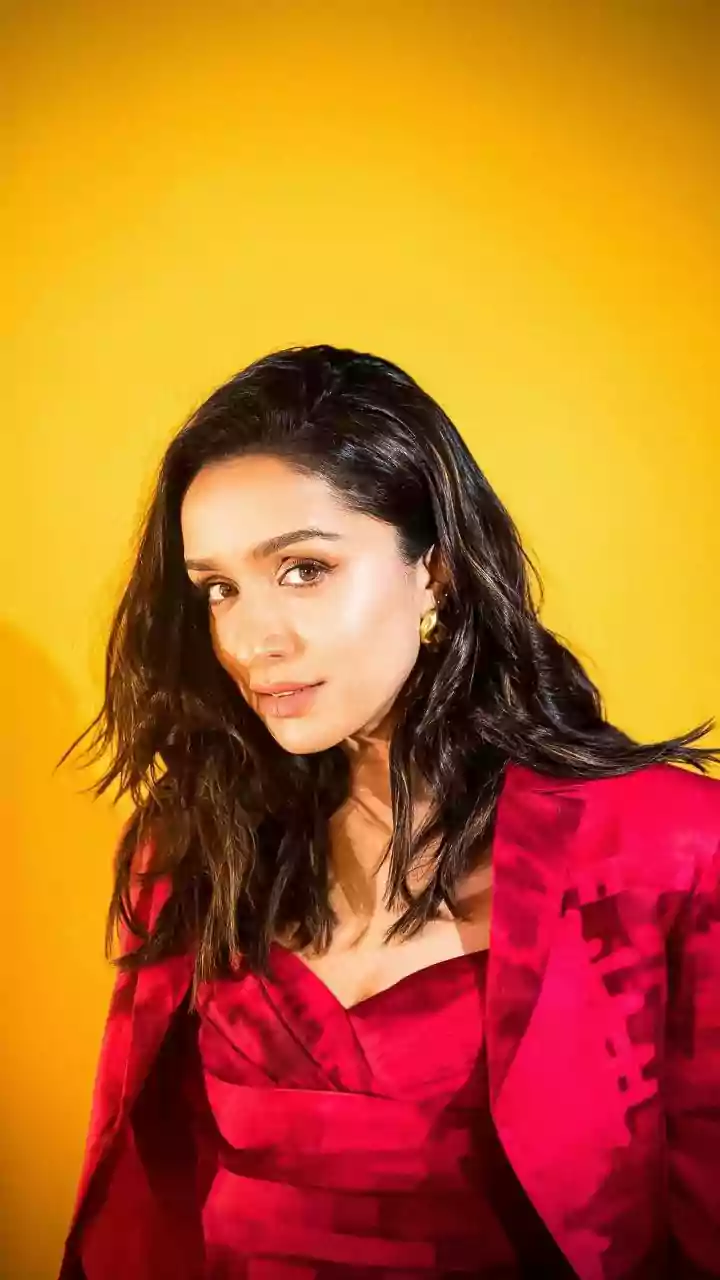 Asha Bhosle Death: Shraddha Kapoor Mourns Great-Aunt’s Demise, Shares Emotional Reaction