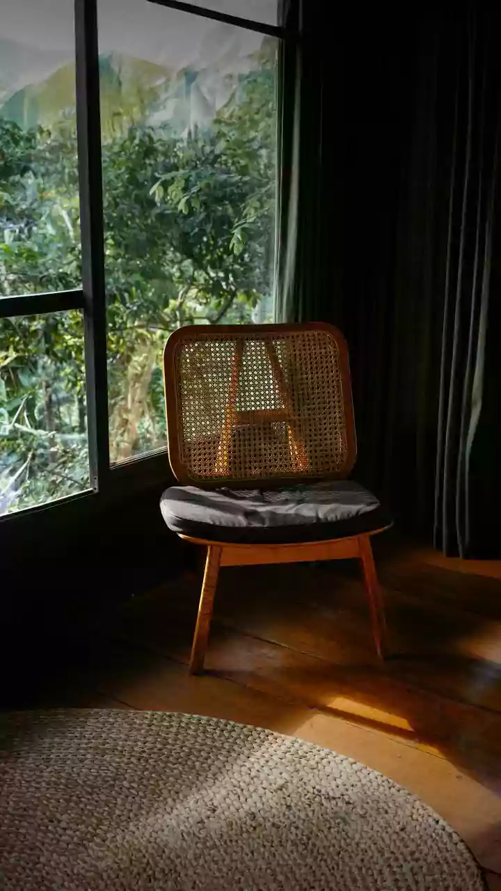 West window turning your room into a kiln? Khus mats under ₹1500 cool incoming air.