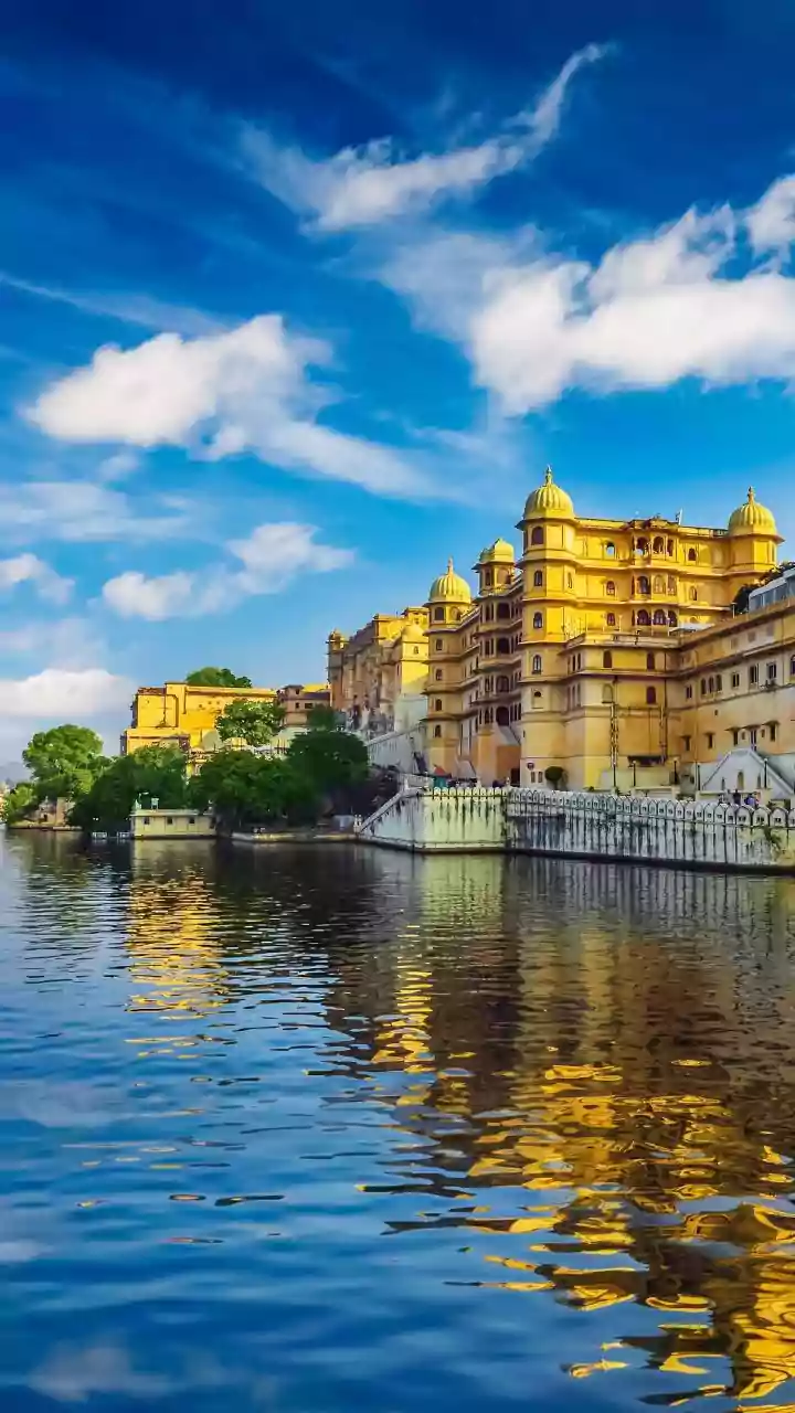 9 Udaipur Street Foods: A Flavorful Journey