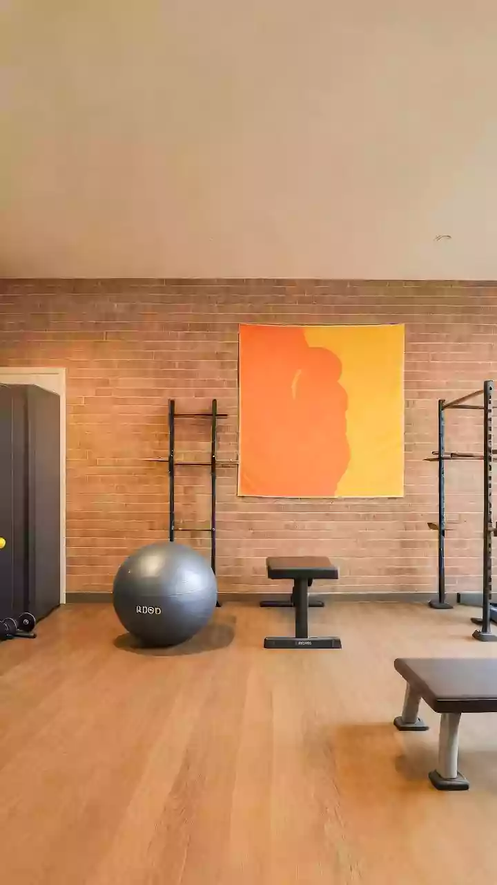 Small Space Workout Guide Maximum Results Using Zero Equipment In Minimal Area