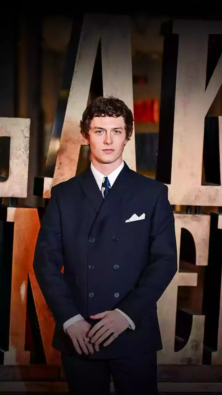 Harry Kirton, de ‘Peaky Blinders”, expõe desafios da masculinidade moderna