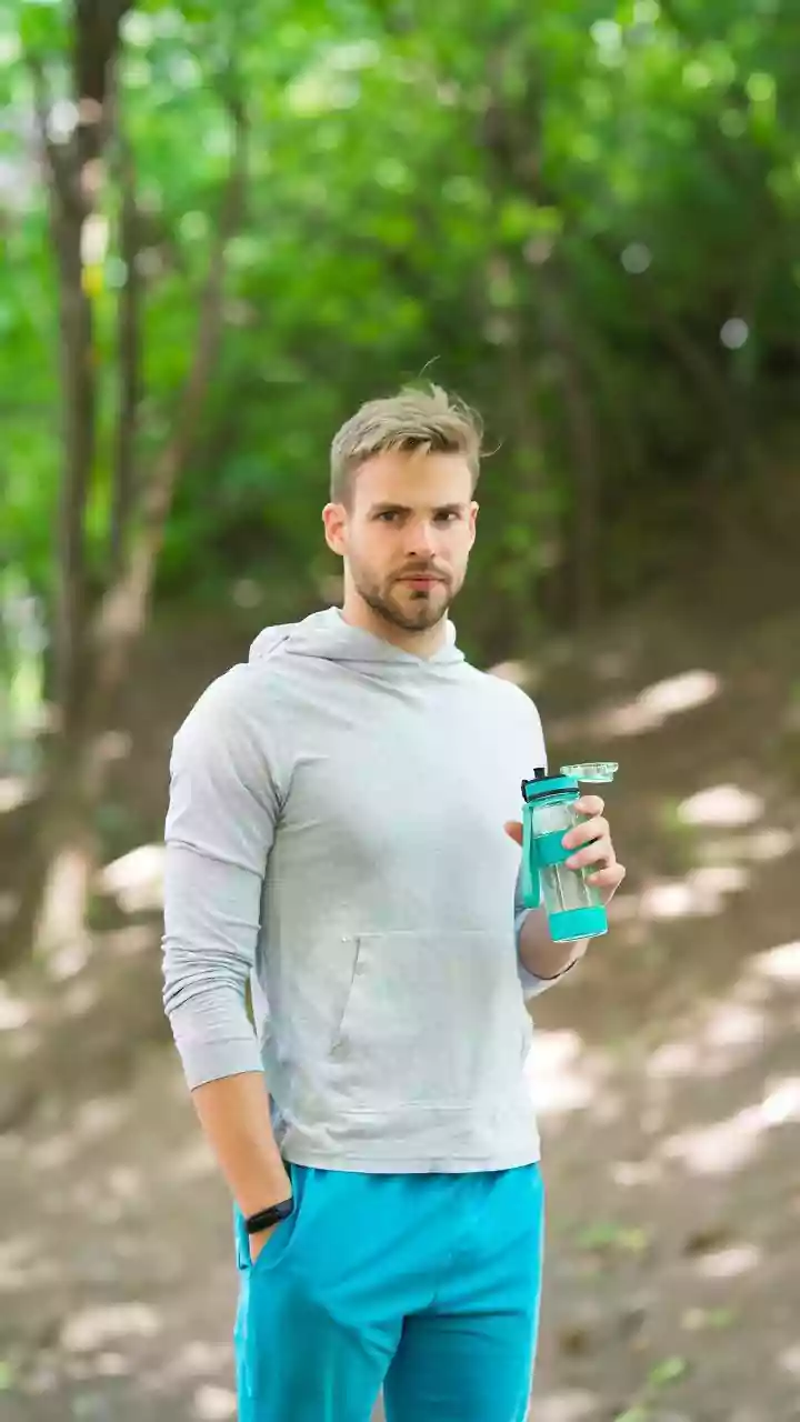How Smart Skin Patches Help Fitness Enthusiasts Track Real Time Hydration