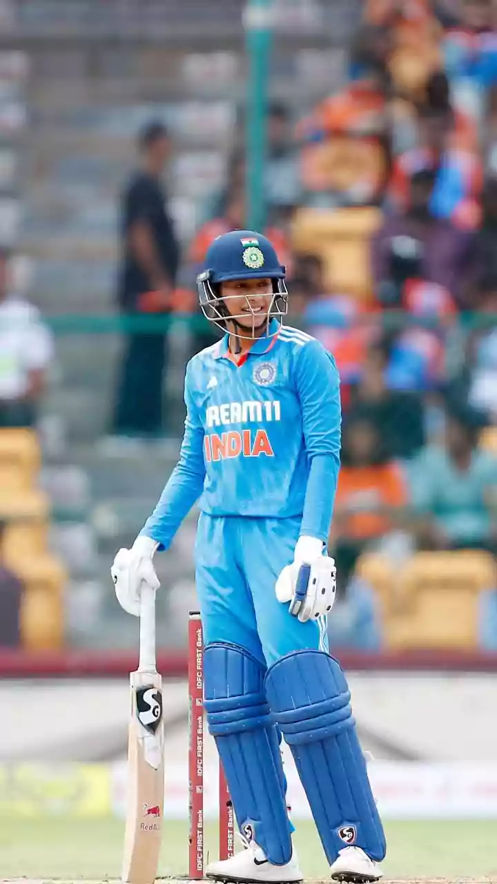 Cricketers who did unique degrees
