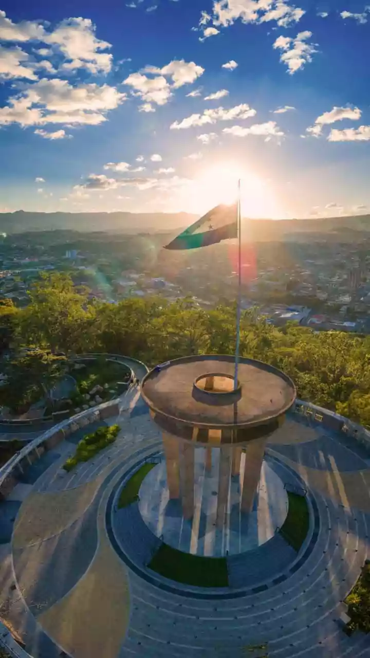 Como Honduras deixou a neutralidade e entrou na Segunda Guerra?