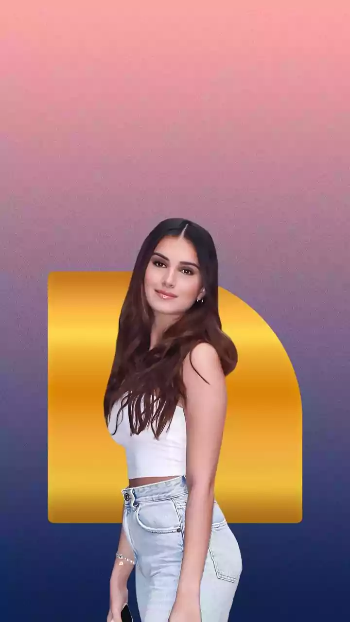 AP Dhillon Hugs And Kisses Tara Sutaria, Veer Pahariya's Reaction Goes Viral | Watch