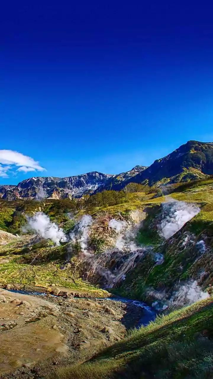 These Six Destinations Put Visitors Near Active Geological Systems