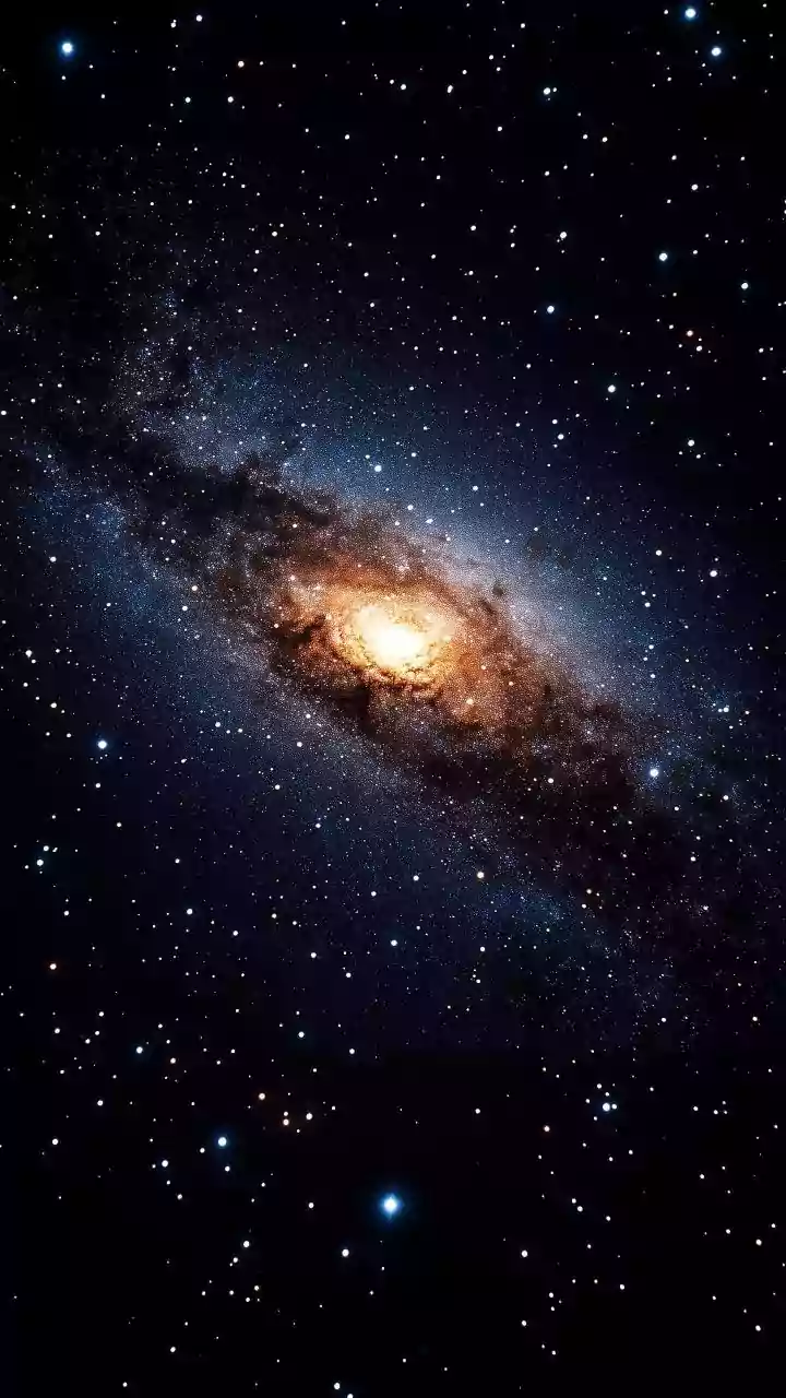 Why deep-sky observation of the Andromeda galaxy with basic binoculars inspires wonder in young stargazers