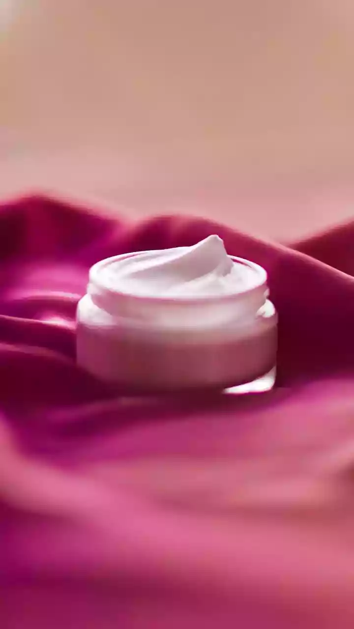 Winter Glow-Up: Essential Skincare Tips for Smooth, Radiant Skin All Season