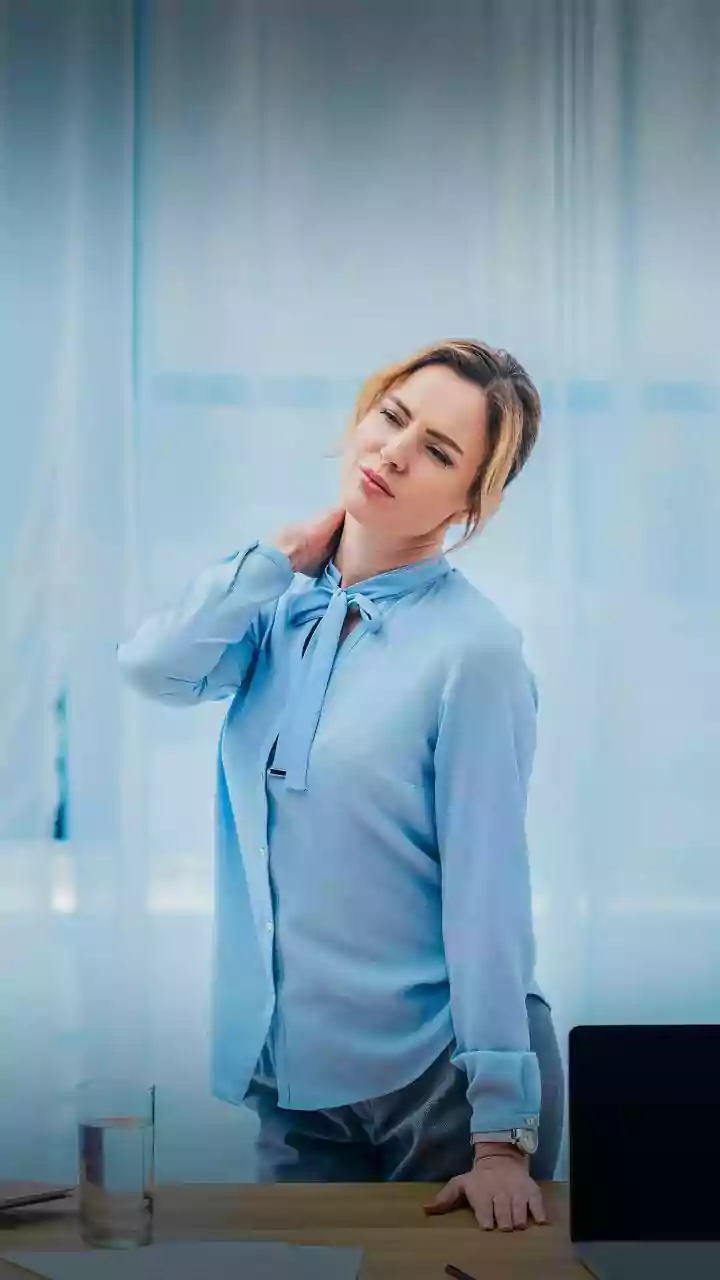 Neck Pain: When to Worry, According to Spine Surgeons