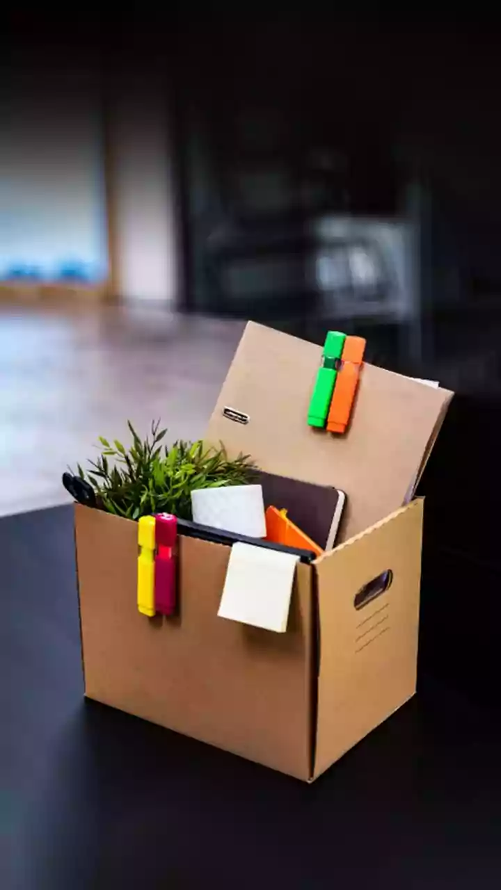 Employee Asks Leave to Spend Time With Girlfriend—Boss’s Response Shocks Internet