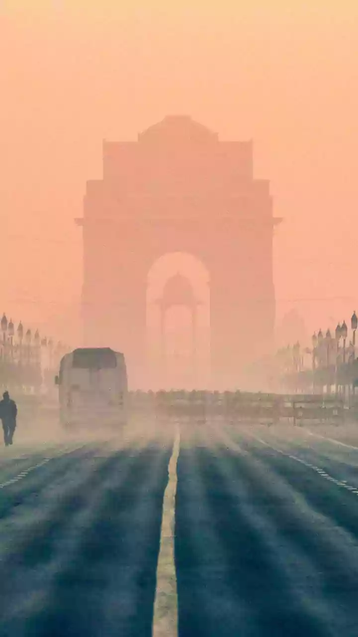 Air Quality Protests: Rahul Gandhi's Critique and Fallout