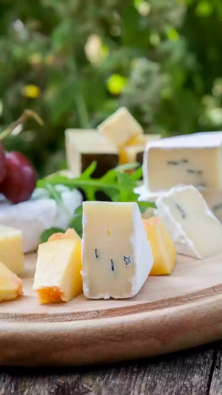 Full-Fat Cheese: A Surprising Ally Against Dementia Risk, New Study Reveals