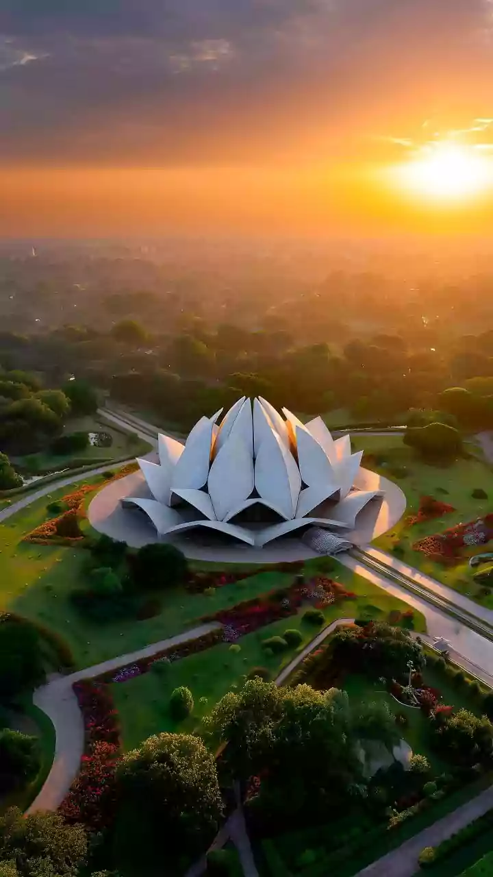 AQI crosses 400-mark again in Delhi as visibility reaches near zero; schools shut in Noida