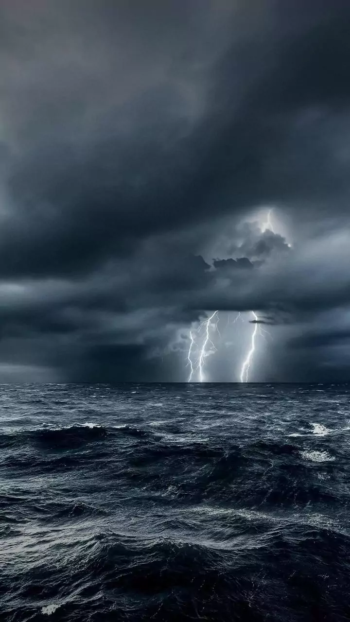 Understanding Thundersqualls: Risks and Preparedness