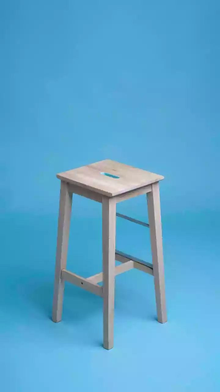 Sustainable furniture: How to make papyrus stools