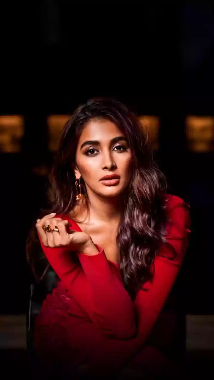 Pooja Hegde predicting Thalapathy Vijay’s win in Tamil Nadu elections leaves internet stunned | Watch