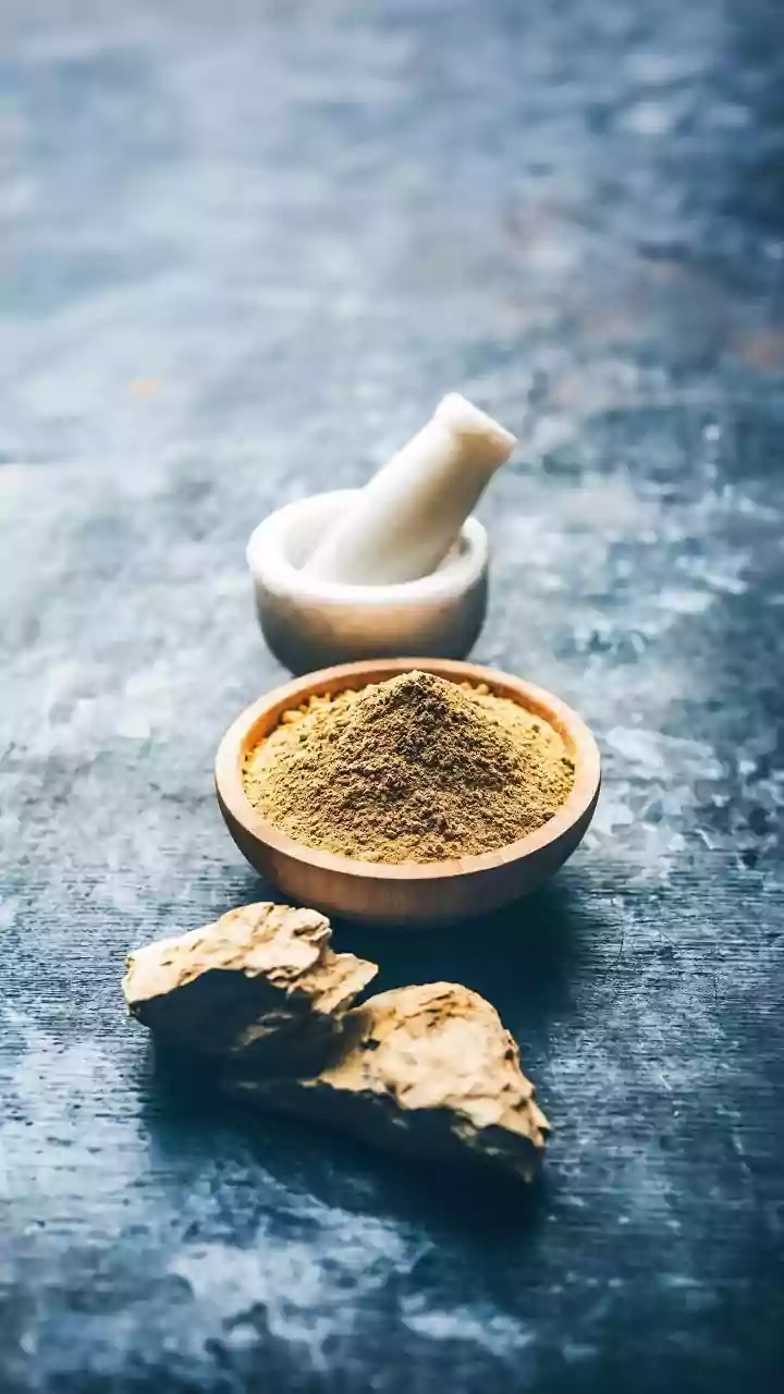 Ashwagandha vs Brahmi Options: Natural Adaptogens For Managing Daily Work Stress Safely