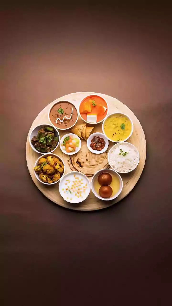 Conquer Indian Wedding Buffets: Your AI Plate-Planning Guide