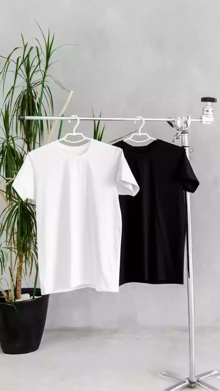 Effortless Style: Embracing the Oversized Tee Trend for Gen Z