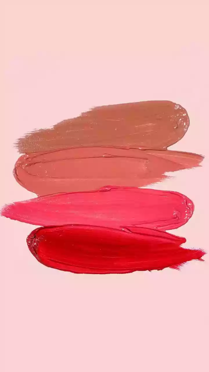 सर्दी में आज़माएं ट्रेंडी ब्लर्ड लिप्स!