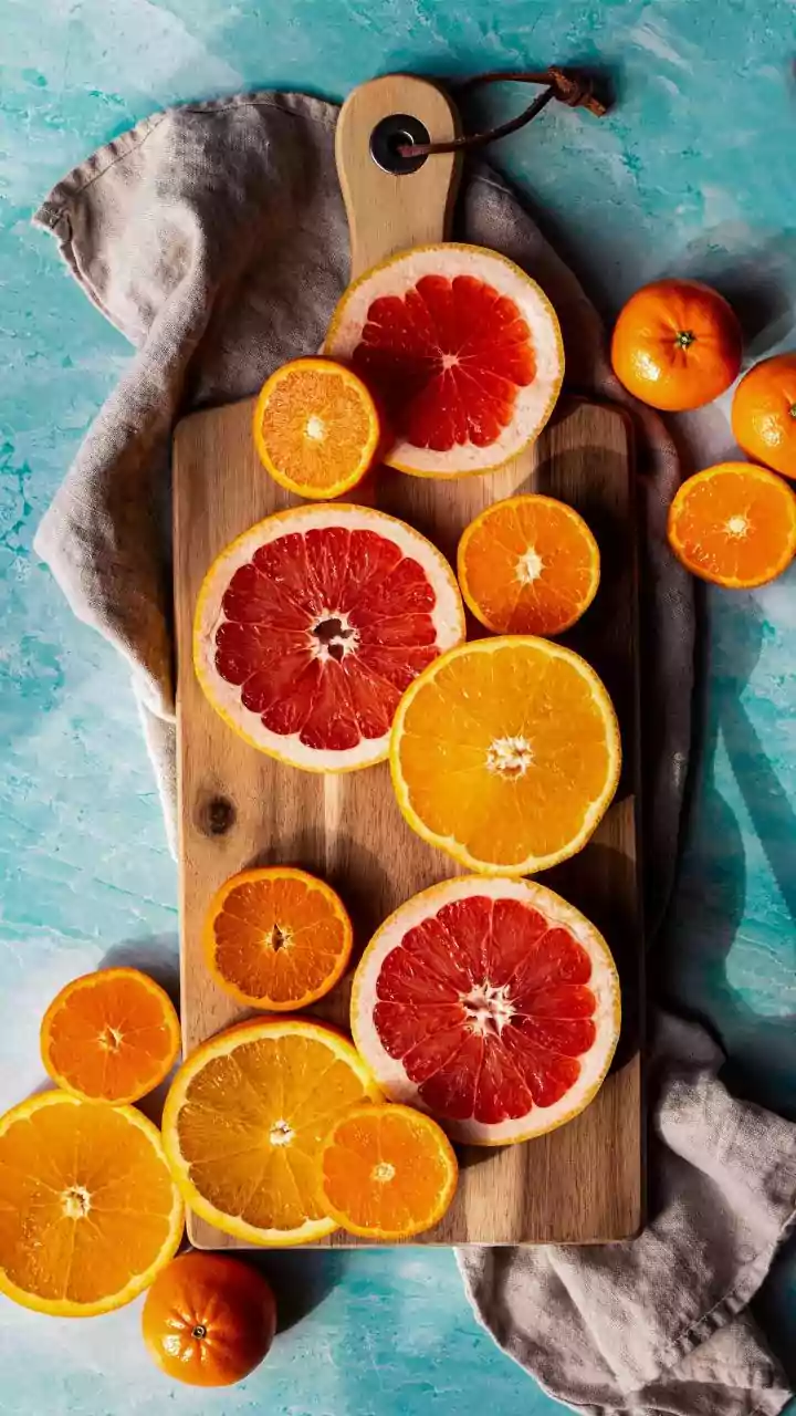 Why Grapefruit And Orange Juices Interact Variably With Different Pharmaceutical Formulations And Dosage Strengths