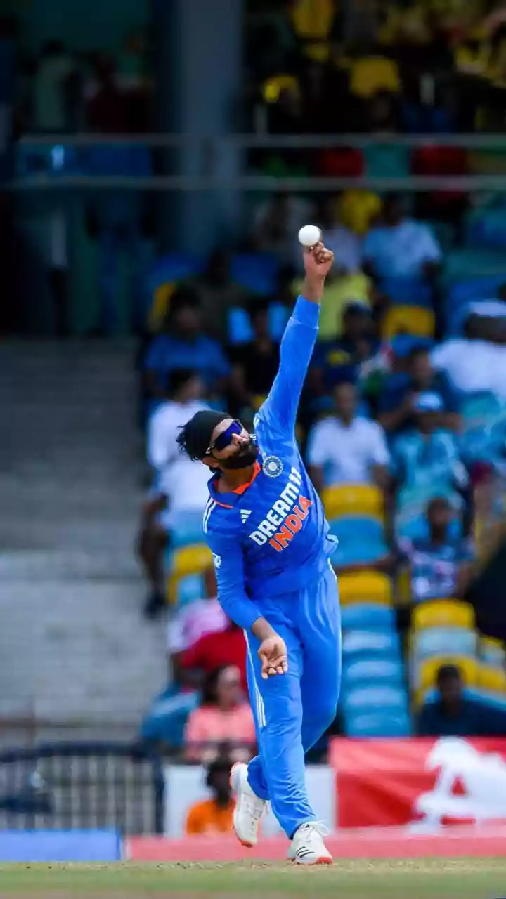 EXPLAINED: Why ODIs are played with white ball?