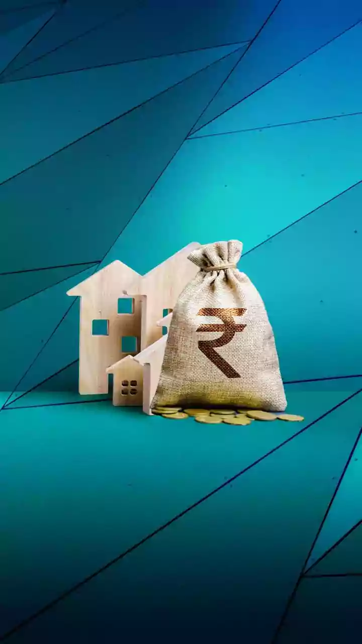 India's Economic Outlook: Growth, Investments, and Trends