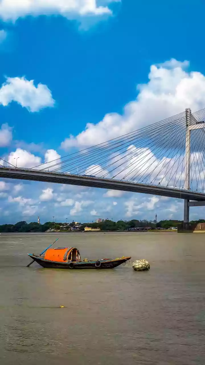 Kolkata's Winter Delights: Culinary & Cocktail Adventures