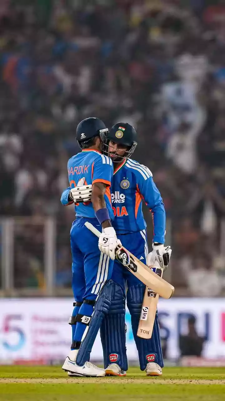 BEING DEFENDING CHAMPIONS, INDIA HAVE BUILT PRETTY WELL BETWEEN THE TWO WORLD CUPS SO THEIR HISTORY SHOULD BE POSITIVE ONE: IAN BISHOP