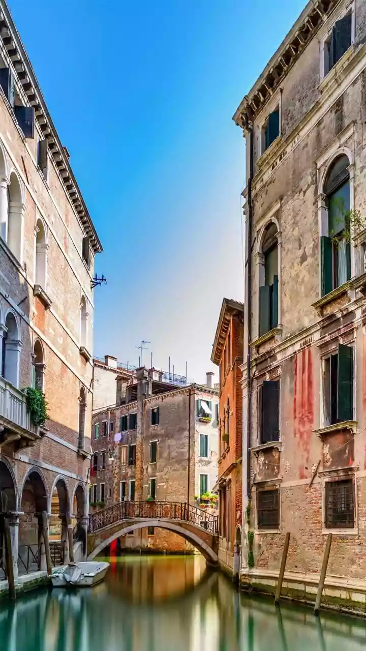 Venice: Beyond La Serenissima - 5 Reasons Why Romance Might Fade