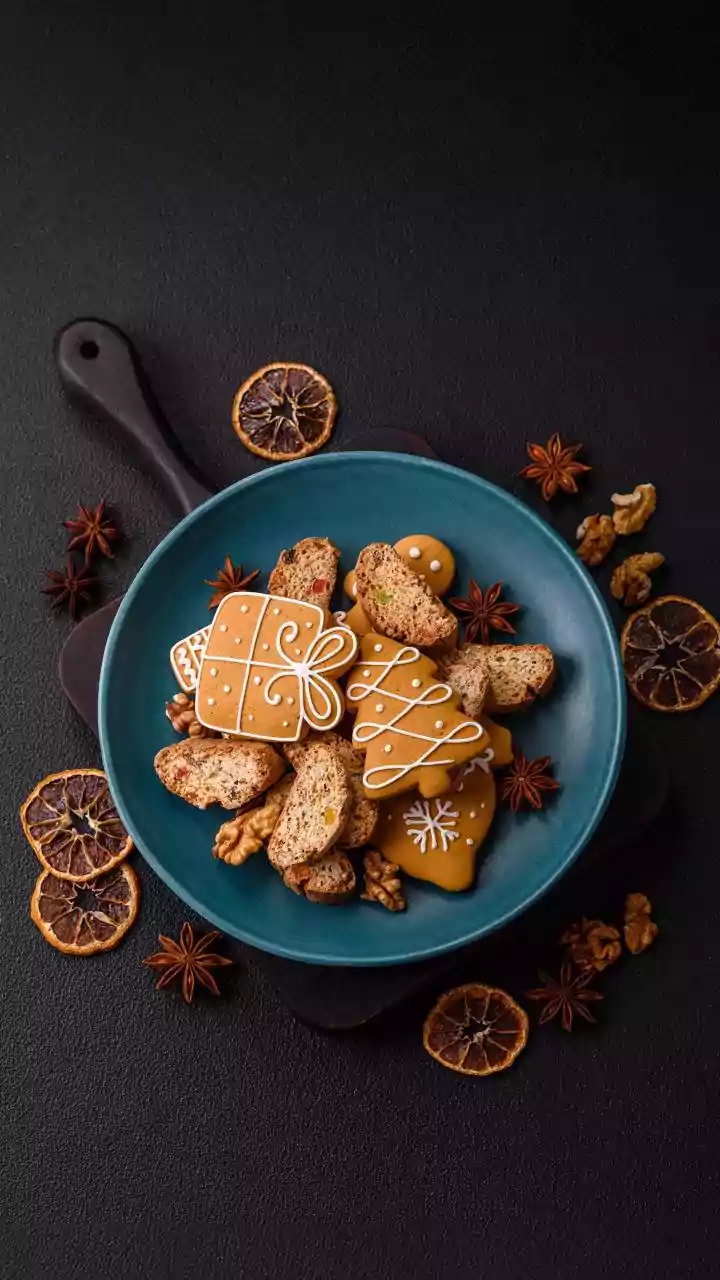 7 Festive Dishes: Christmas Foods of Yesteryear