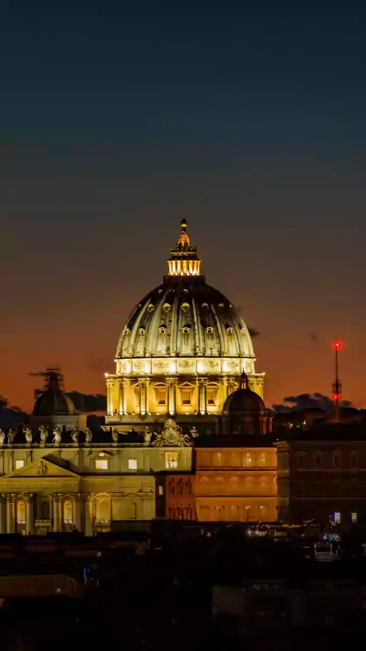 Um ano de Papa Leão XIV: Vaticano reconhece sofrimento enfrentado pela comunidade LGBTQIAPN+ na Igreja