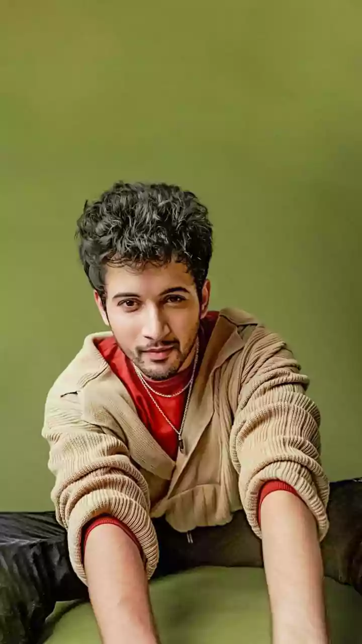 For Rohit Saraf, ‘Summer Motivation’ Means Relaxing On Yatch Shirtless