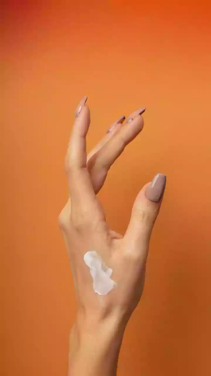 Como hidratar corretamente as cutículas para unhas com aparência mais saudável