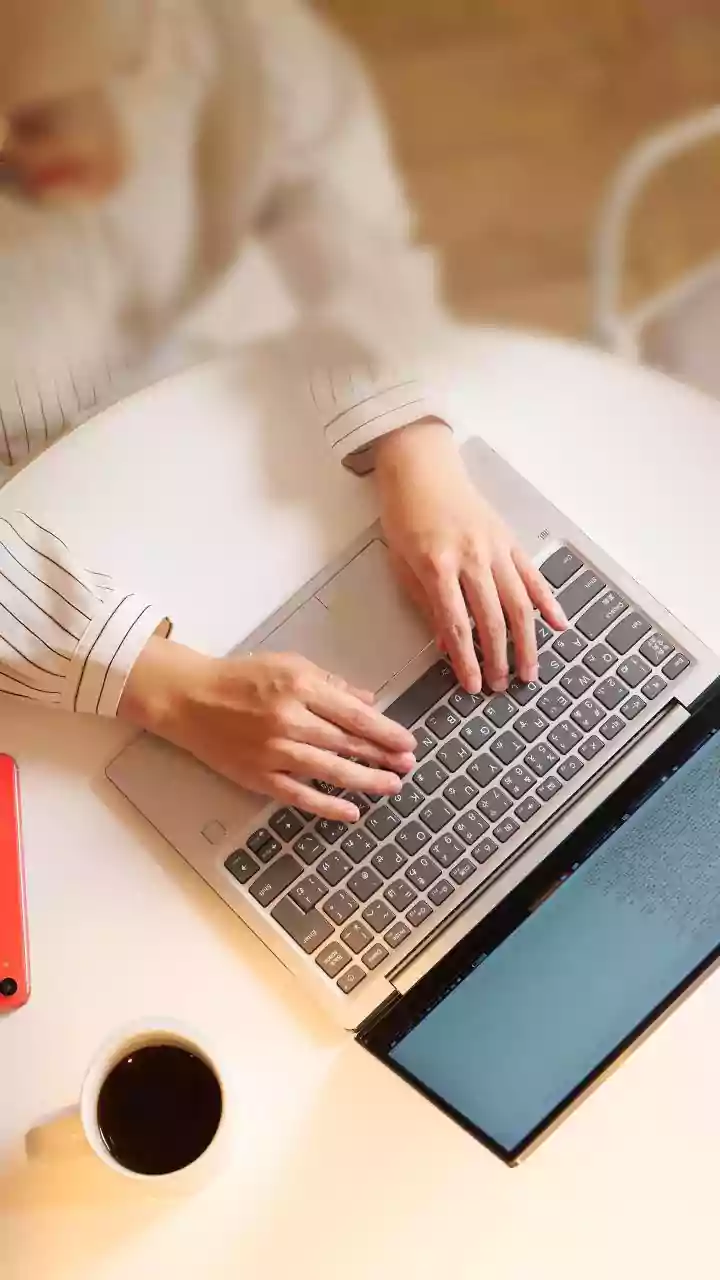 Job Candidates Turn To AI Writing Tools To Enhance Formal Email Professionalism Daily