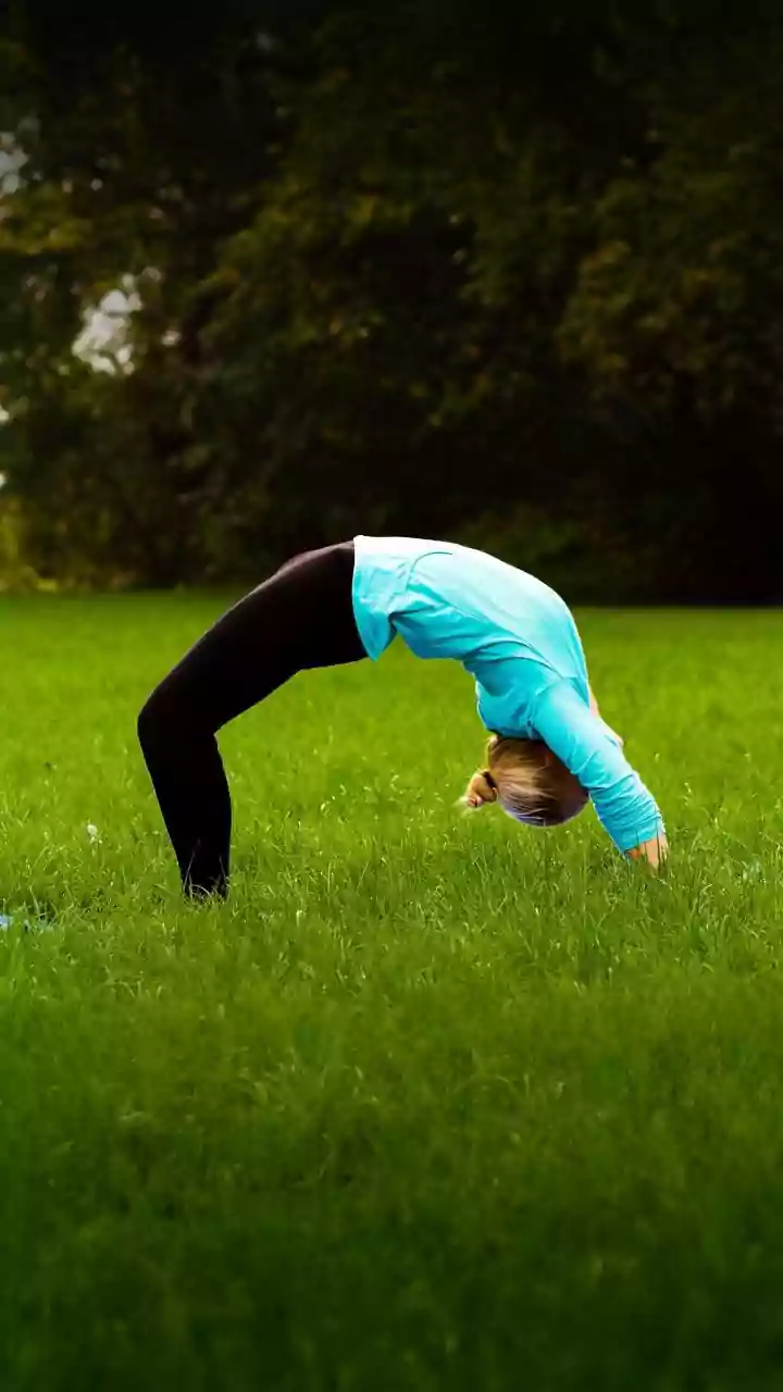 Cat-Cow Yoga For Beginners Explained: A Simple Beginner-Friendly Yoga Sequence
