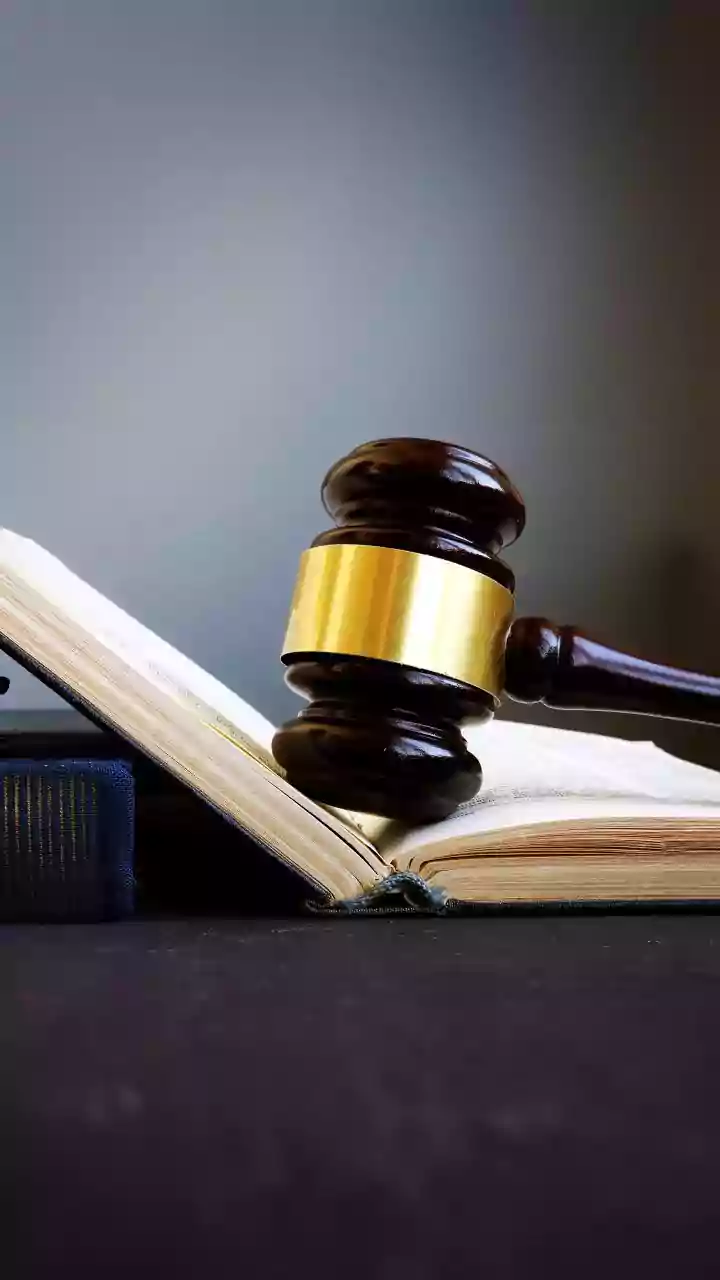 SC sets aside Andhra Pradesh HC verdict nullifying FIRs in corruption cases