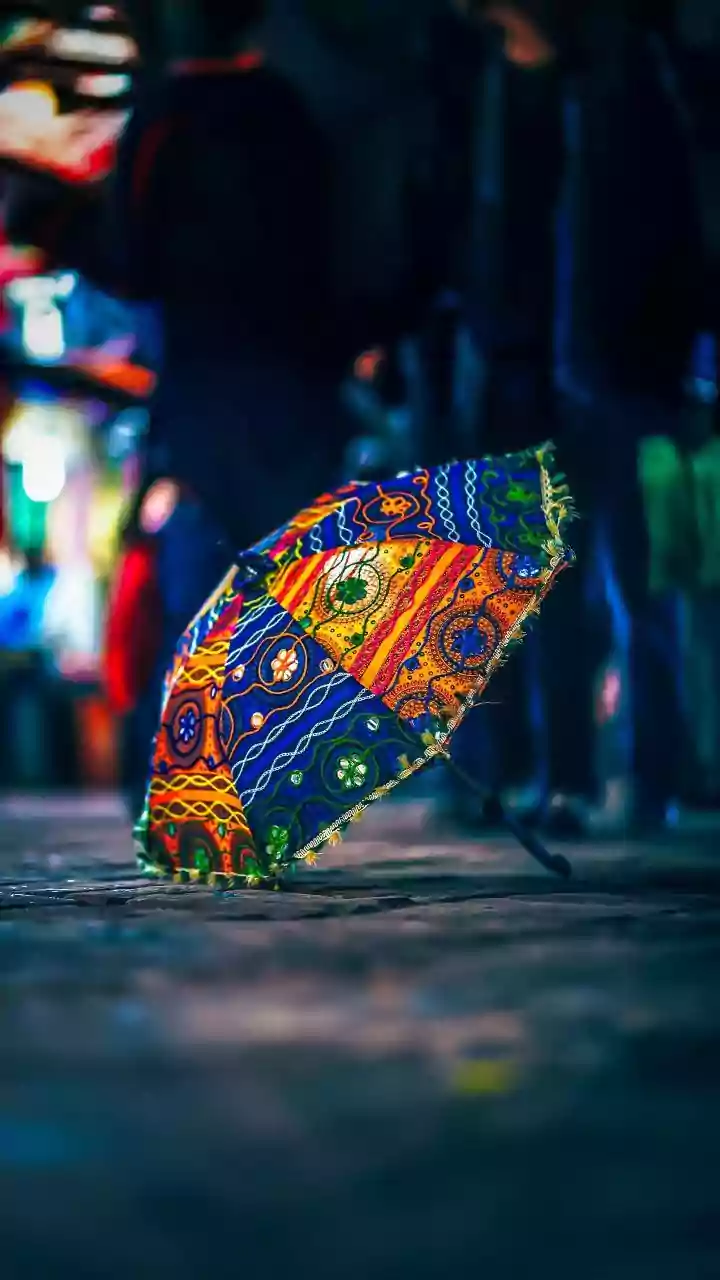 Optical Illusion Insight: Stars, City, or Umbrella? Discover Your Hidden Traits Now!