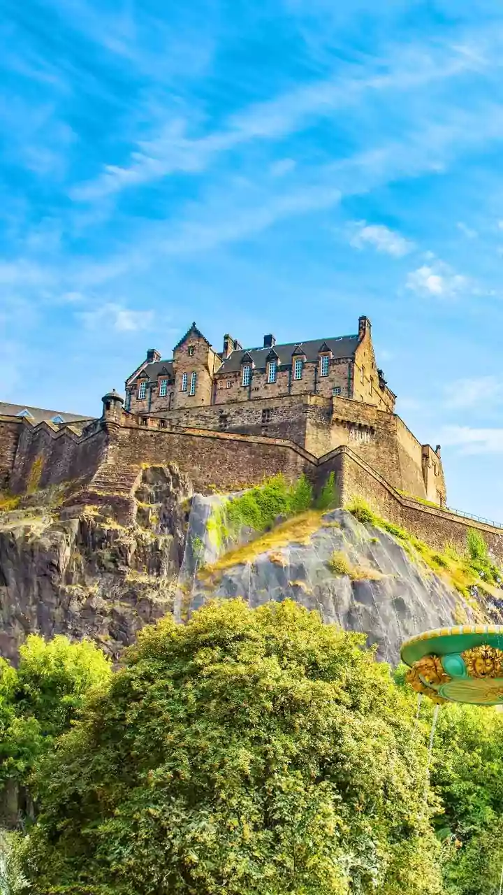 8 Tempat Wisata di Skotlandia, Menjelajahi Edinburgh Castle hingga Museum Kelvingrove