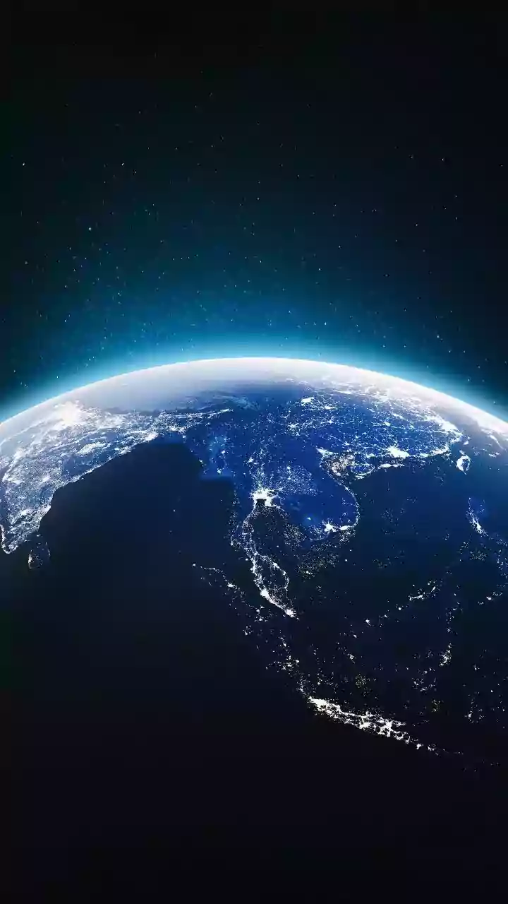 Orbital Brightness: How SpaceX & Reflect Orbital Could Dim Our Nights