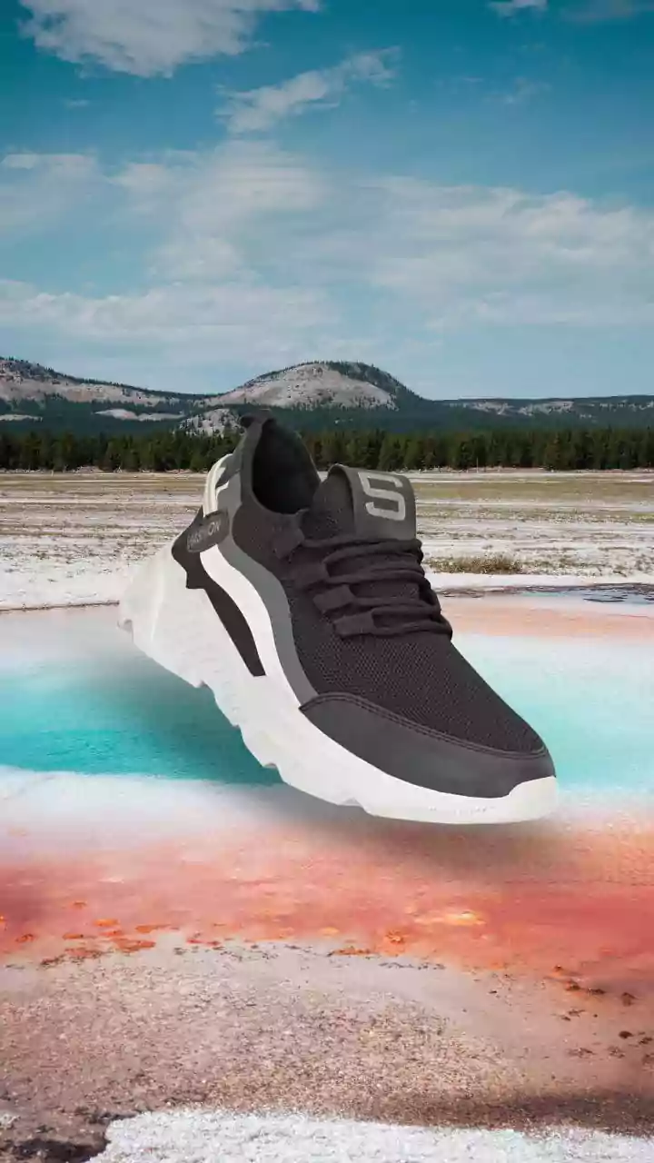 The 2026 Monsoon-Footwear Shift: Footwear That Suits Monsoon Travel in Focus