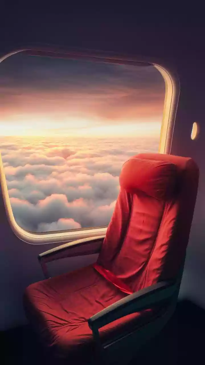 6 Tips Tidur Lebih Nyenyak di Pesawat Menurut Pramugari