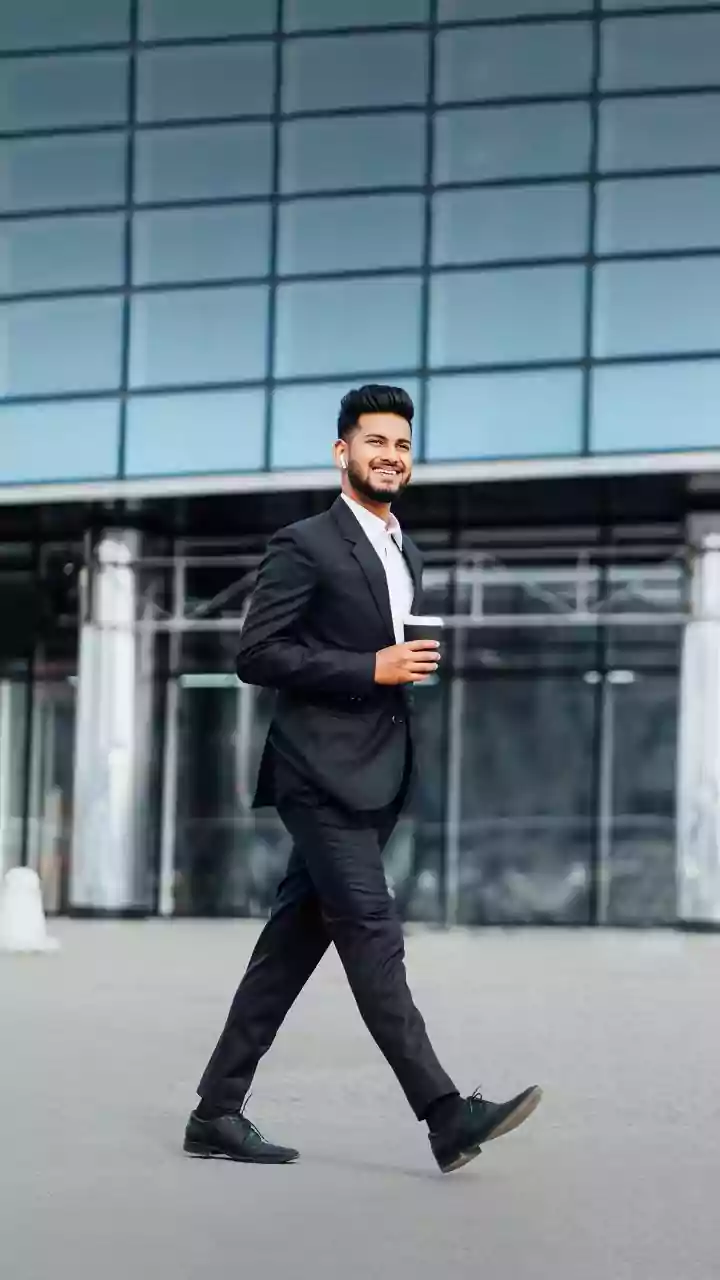 How Desk Workers Can Prevent Afternoon Slumps Using Simple Zone-2 Brisk Walking