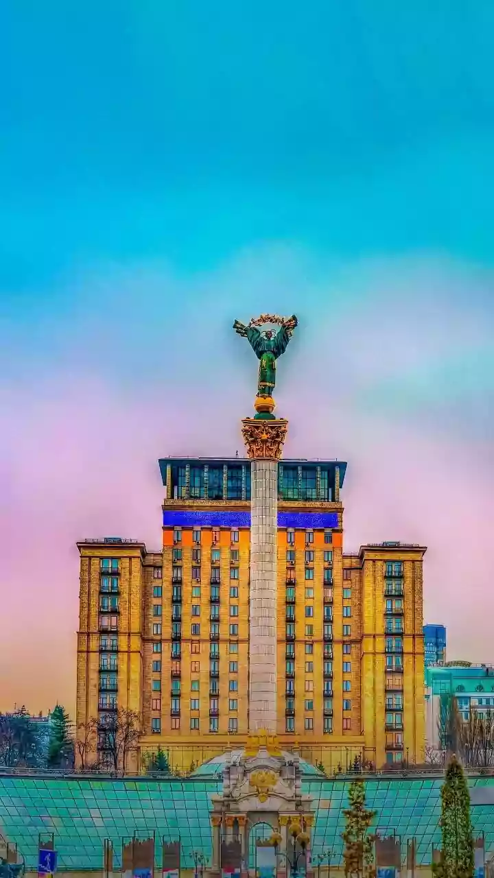 Zelensky's Christmas Dig & Global Reactions