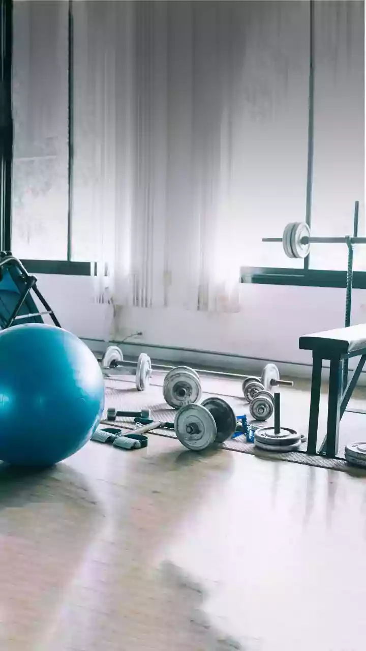 No Gym Required Easy Beginner Bodyweight Workouts For Toning And Strength Building