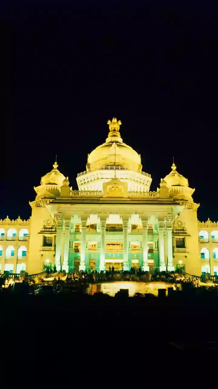 Brutal Attack Caught On Camera: Group Attacks Man With Rods, Machetes; Smashes Car Window In Bengaluru’s Banashankari