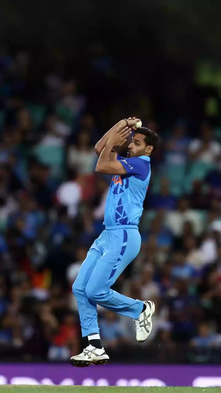 Sitanshu Kotak explains rationale behind Bhuvneshwar Kumar's NZ T20Is selection