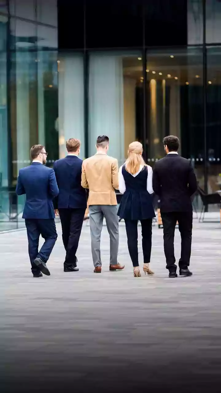 How Joining Walking Clubs Helps Busy Professionals Maintain Fitness Consistency Through Social Commitments