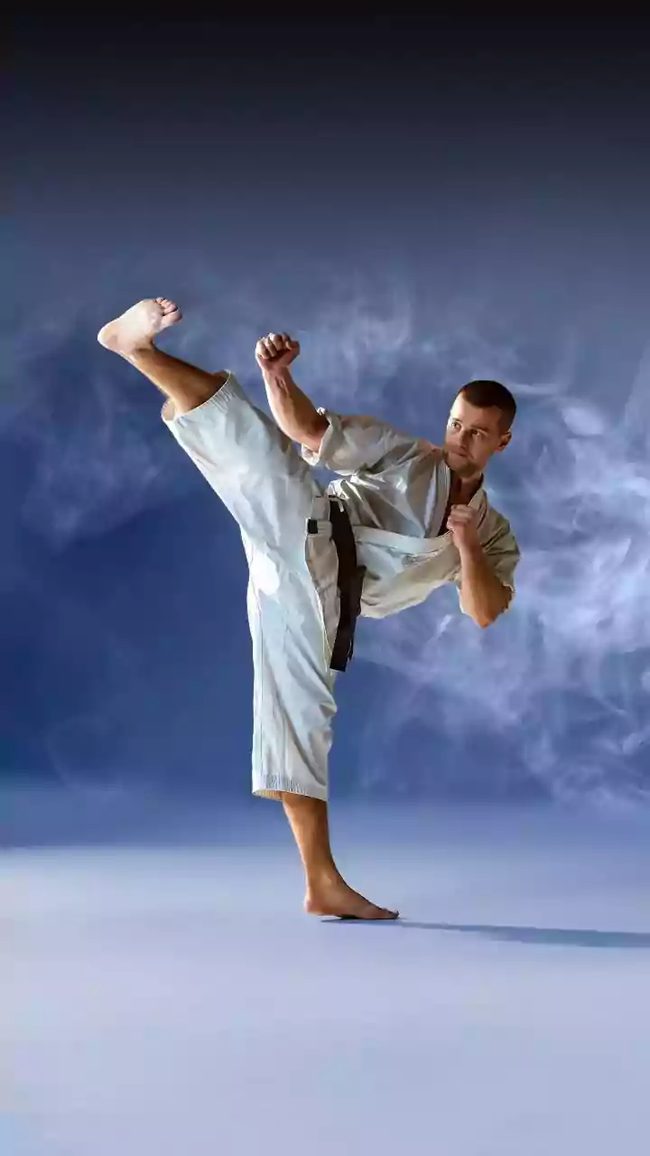 Tornado kicks: A core-strengthening exercise you must try
